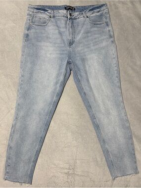 Design Lab Lord & Taylor Light Blue High-Rise Jeans